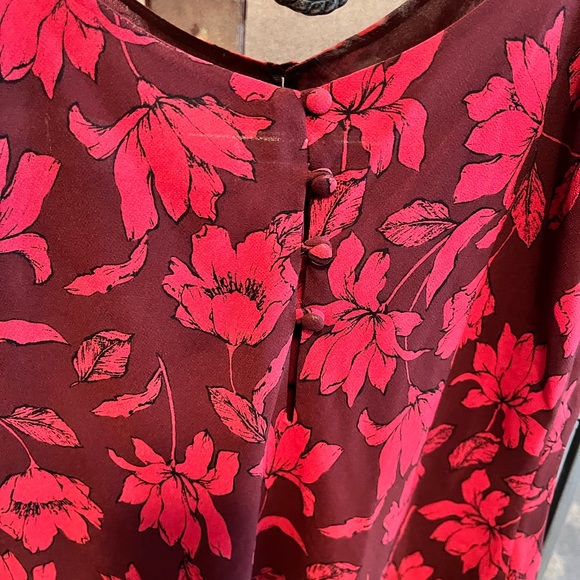 ASTR Red Multi Floral Camisole Top - Picture 3 of 5